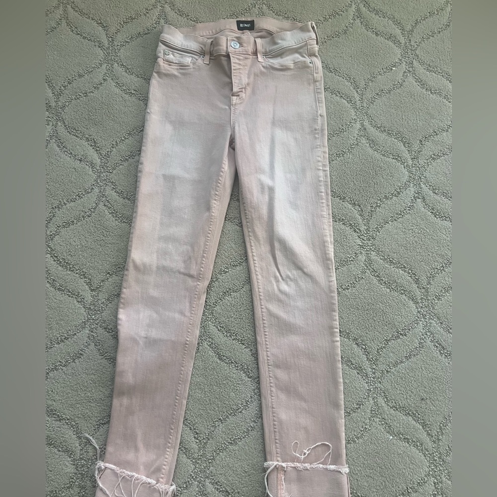 Hudson Jeans! Soft pink stretch womens Hudson jeans sz 29